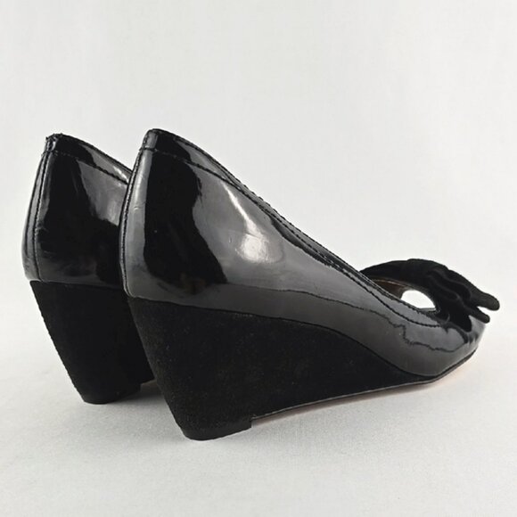 BCBGeneration Tedolie Black Patent Faux Suede Peep Toe Wedge Pump Size 6.5B - Picture 6 of 15